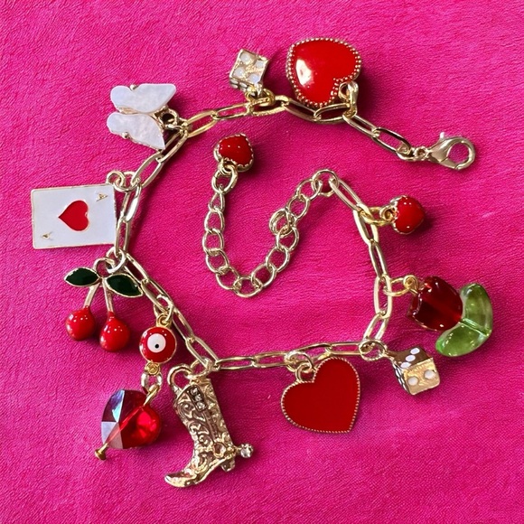 Whimsical Adorable Gold and Red Toned Charm Bracelet Adjustable Chain 7”-9” - Picture 3 of 17